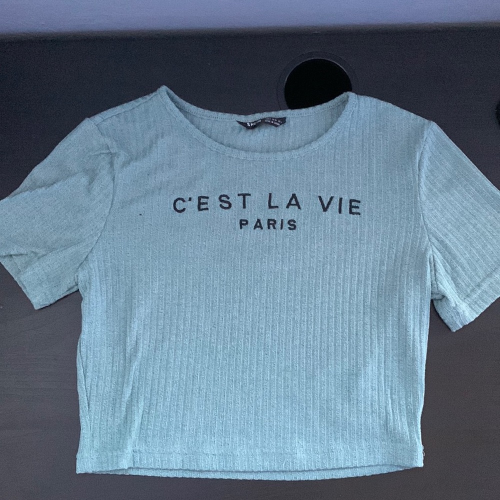 Blue cropped knit tee